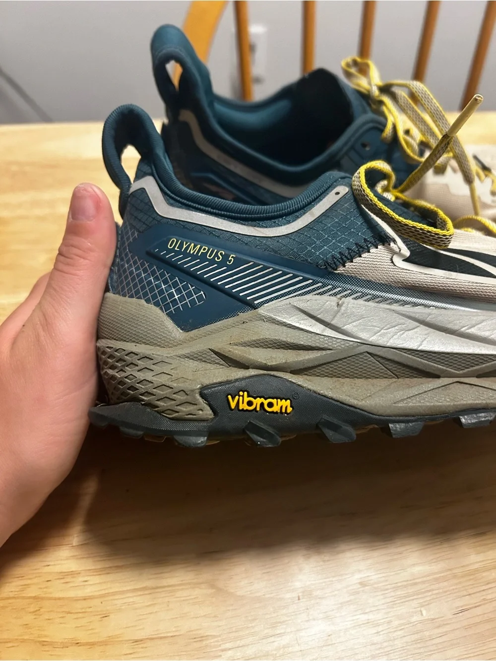 Altra Mens Olympus 5 Trail Running Shoes Sz 9